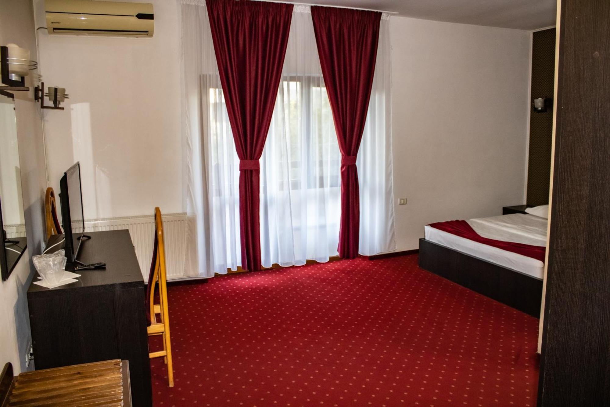 Hotel Rebis Braila Luaran gambar